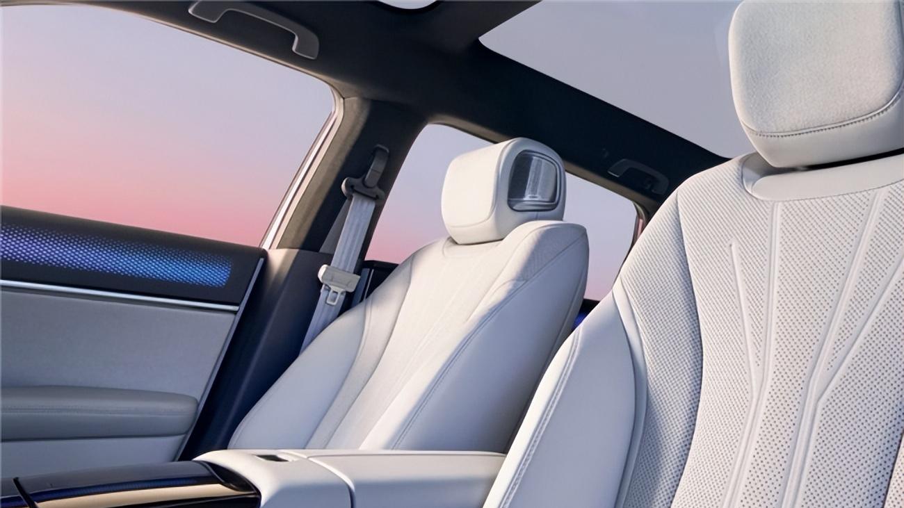 当豪华遇见电动，4.6秒零百加速！广汽本田P7是你的菜吗？