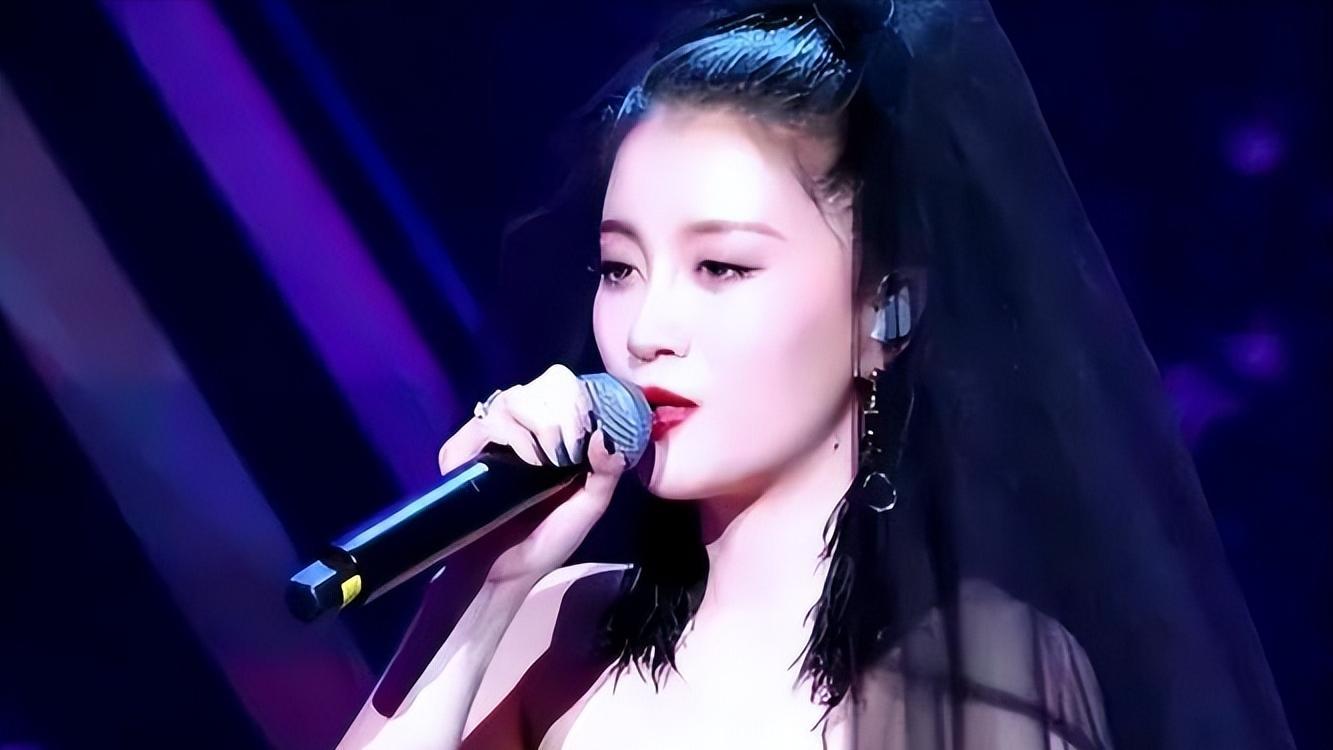 好声音没夺冠，却嫁给爱奇艺总裁，34岁就已经成为人生赢家