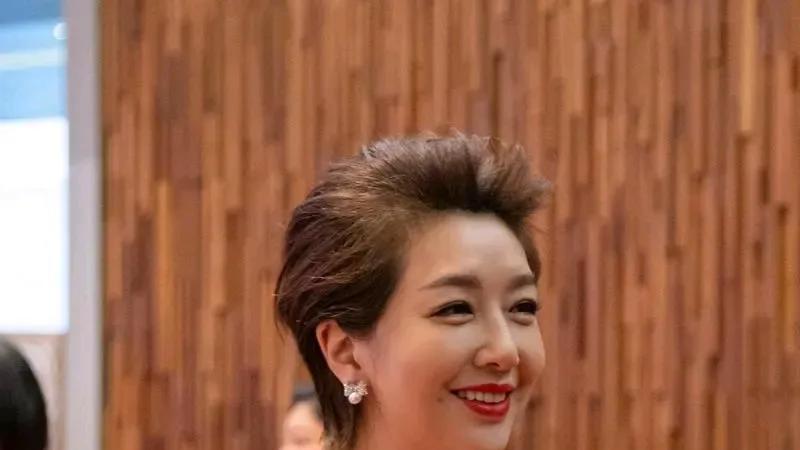 天呐，《但愿人长久》中，她竟然是最大的功臣