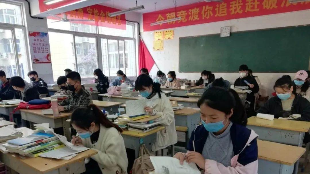 学生成绩真的跟座位没有关系？关系很大！我以我的亲身经历证明！
