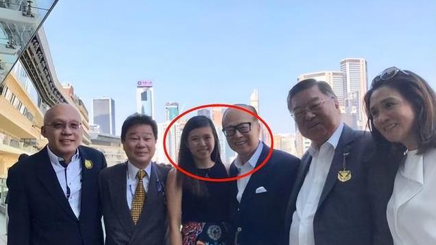 霍家三代同游哈尔滨，竟因是圣诞节当天出游，被质疑爱国之心
