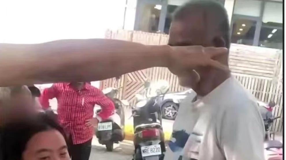 “爷孙恋”林靖恩证实患有精神病，吃霸王餐后出示诊断证明获轻判