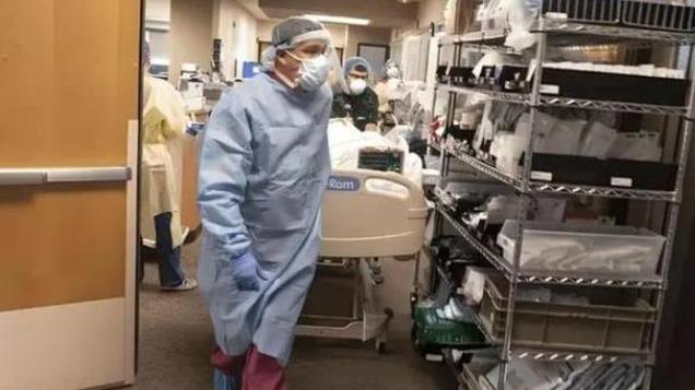 美国一富豪被冷冻50年，原定2017年苏醒，解冻时工作人员紧急叫停