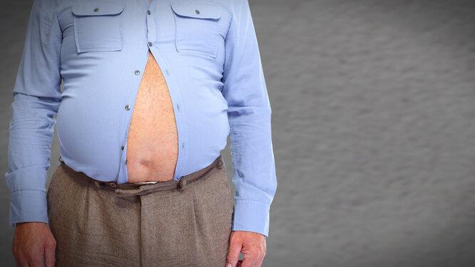 体内有癌，肚子先知？提醒：腹部出现4个特征，或是肿瘤侵袭了