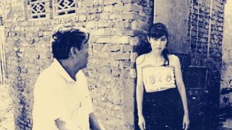 我61岁，主动和女邻居搭伙，当晚她提出一个要求，我听后转身就走