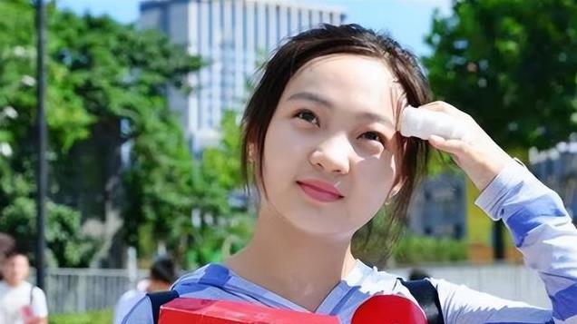 2008年，7岁林妙可在奥运会上假唱，被骂了15年，现在怎么样了？