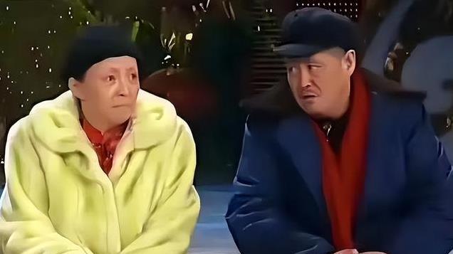 曝2025央视春晚路透！看完到场嘉宾，网友：今年的电费又省下了