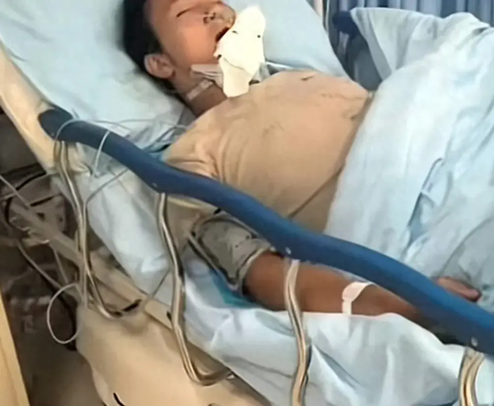 曾3年赚102万上海外卖“单王”发生车祸朋友：小腿骨折，牙齿磕掉
