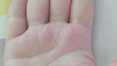 这种手纹之人，会是个标准的好太太，是一种标准的旺夫相。