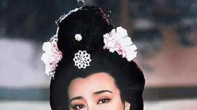 武则天70多岁时，为何还要大肆豢养男宠，多年后才懂得她的精明