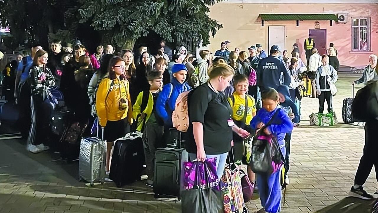 普京“逆风外交”：库尔斯克危机中的阿塞拜疆之旅