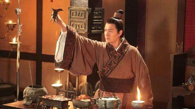 丈夫和父亲必须死一个咋选？大臣妻子一句话解决，自此诞生一成语