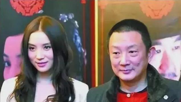 44岁宋佳被曝已领证！男方多张照片被扒，身份不简单，曾插足名导