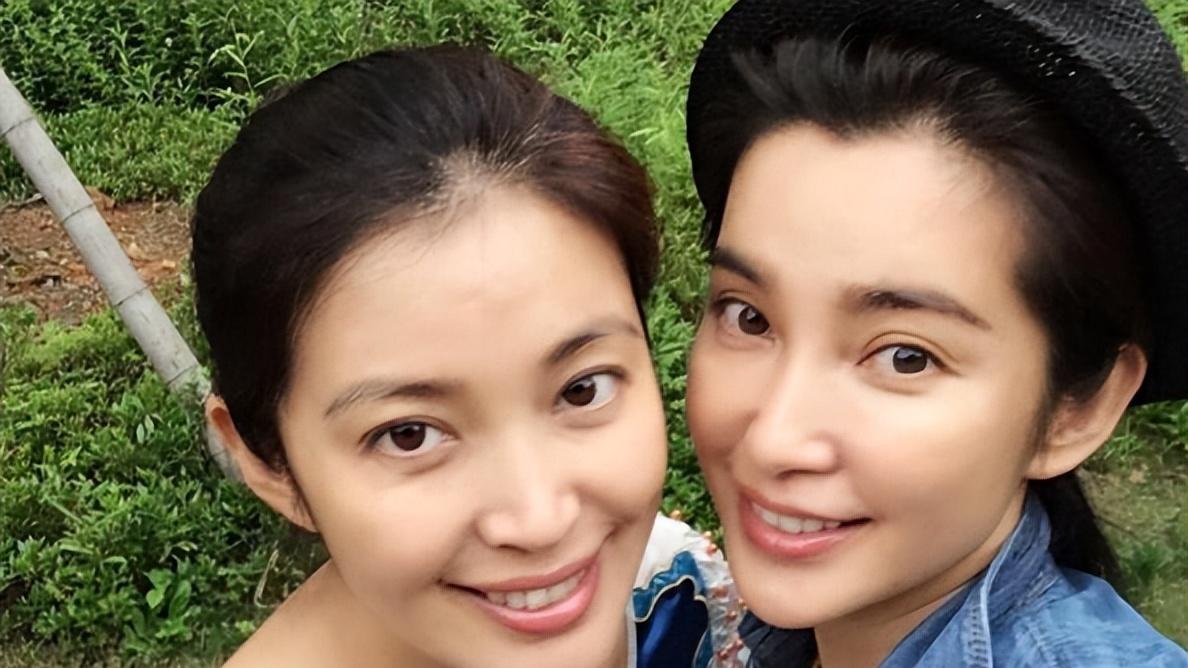 李冰冰的妹妹李雪才是真狠人，事业家庭两全，一双儿女帅气漂亮