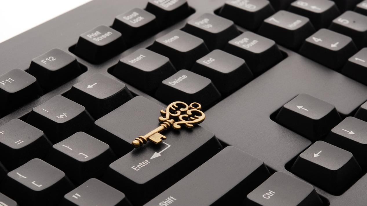 高考作文：在追梦、圆梦的征程中创造出无愧于时代的辉煌业绩