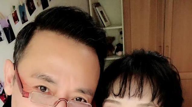 侯长荣：娶了小5岁的妻子，婚后生一女儿，如今咋样了？