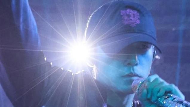 周杰伦在台北大巨蛋演唱会！神秘嘉宾助阵！现场布置相当豪华！