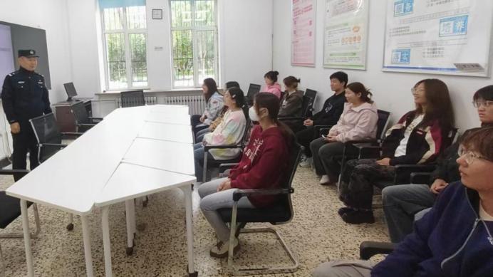 深入科技社区：香坊分局文政街派出所开展打击整治网络谣言交流研讨会