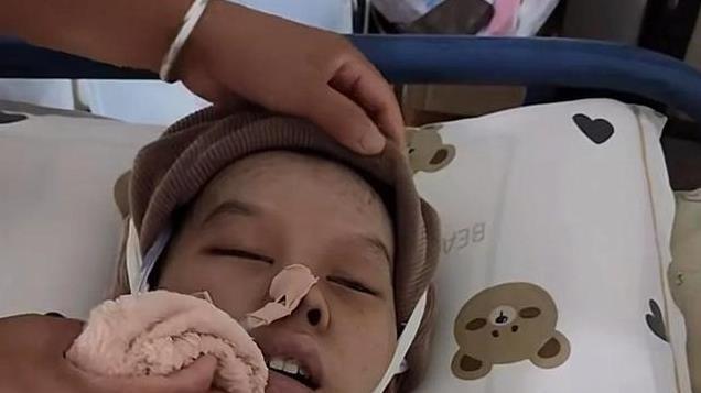 抗癌网红女辅警卜娜娜去世，年仅25岁，生前最后状态流出，太惋惜
