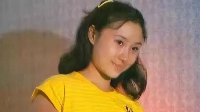 她宁愿放弃中国籍也要出国！不要丈夫儿子，两婚两离至今孤身