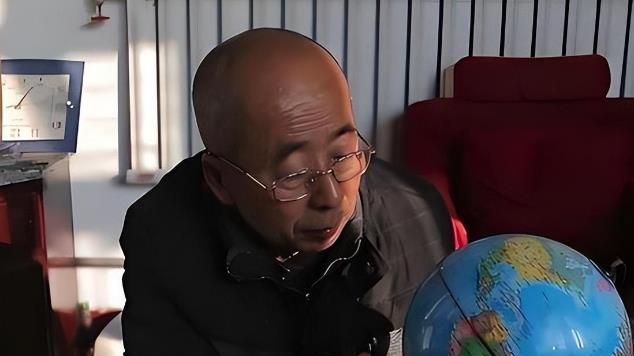 14年马航失联，10年后父亲却收到儿子回信，坚信他活在平行时空