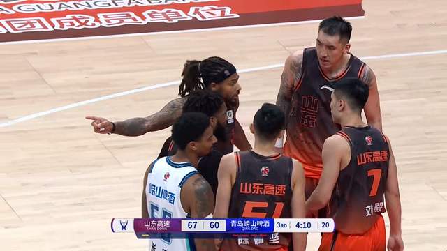 晋级8强，山东男篮德比小胜，克里斯28+8稳住局面 新外援抢断制胜
