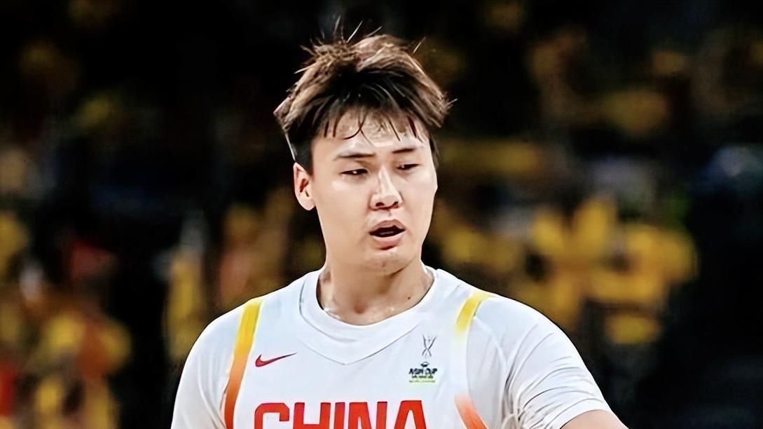 仅靠个人难扭转乾坤，输韩国问题在于缺乏孙铭徽徐杰等后卫