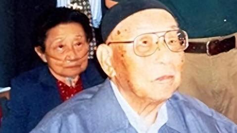 张学良晚年透惊天秘密：杨虎城遭老蒋灭门，因为西安事变主角是他