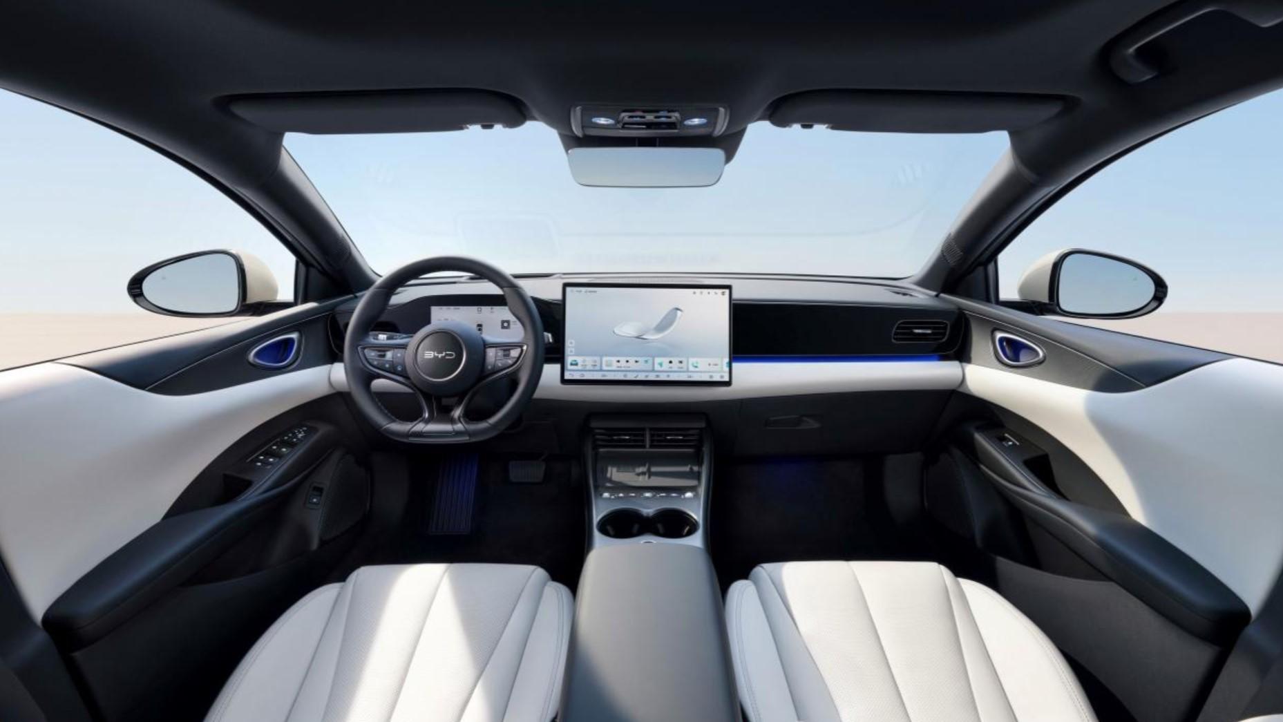 特斯拉不是不努力，而是比亚迪彻底杀疯了！10W也给云辇