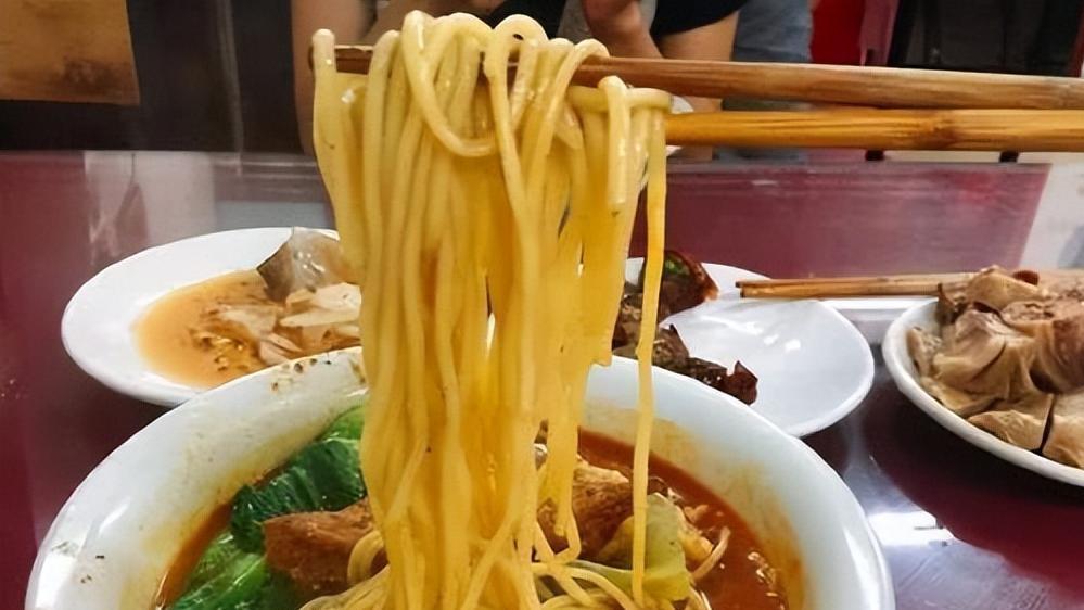 从米粉到面条：南方面为何让北方人挑食？