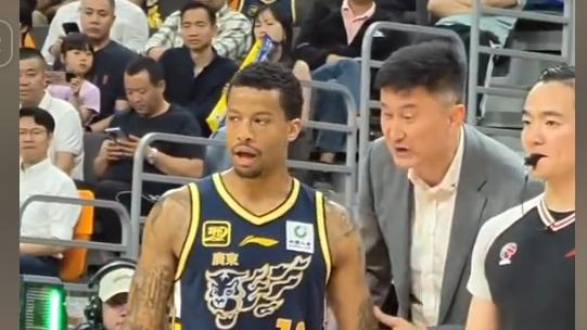 伯克社媒力赞胡明轩！明晚对阵上海，他能爆发吗？广东队能否卫冕？