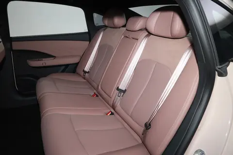 中高级纯电轿车深度解码：东风日产N7满配质感家用体验全分享