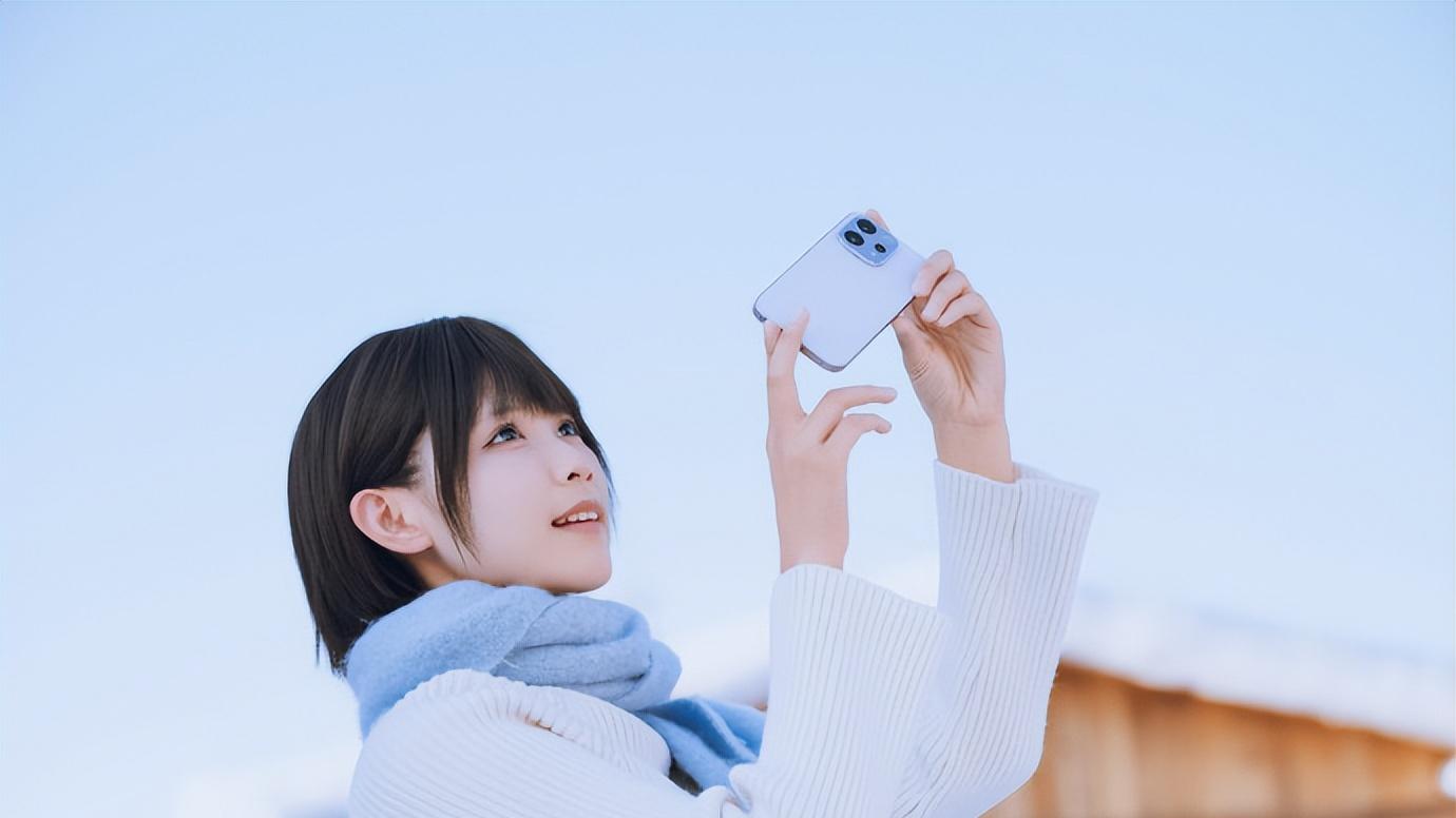 这次，vivo S50系列把“全都配齐”写进了轻薄机身里