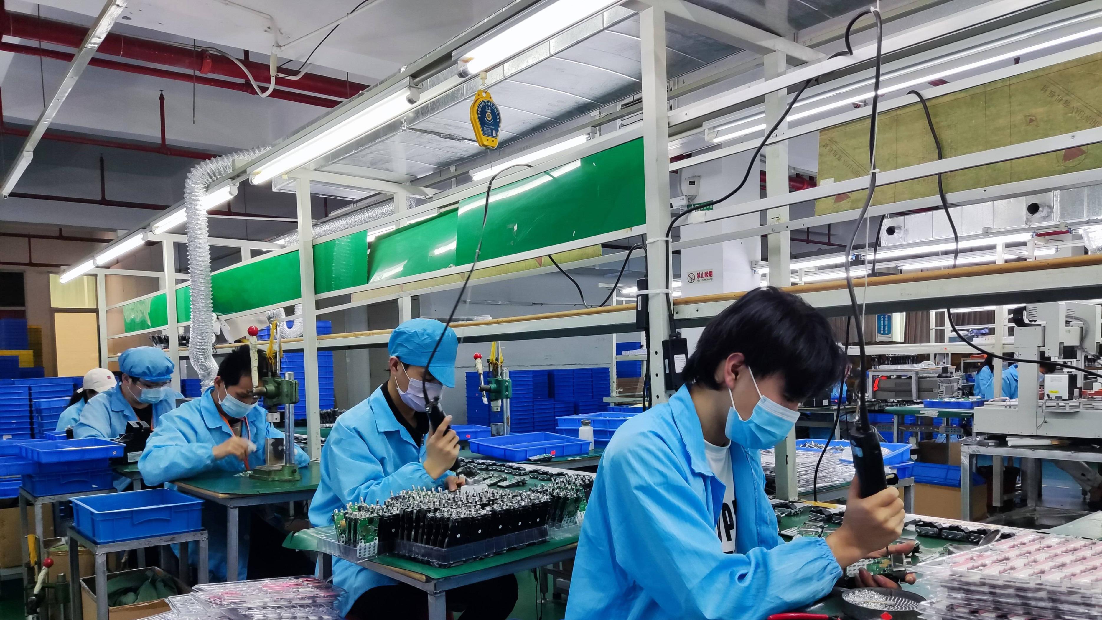 初中毕业去当流水线女工，五年后却成为世界冠军，22岁成人生赢家