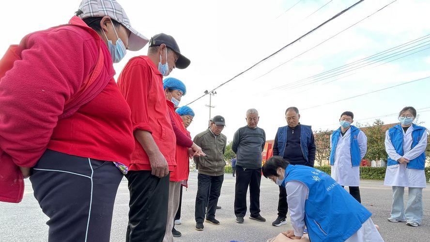桓台县果里镇周家卫生院：急救课堂进乡村