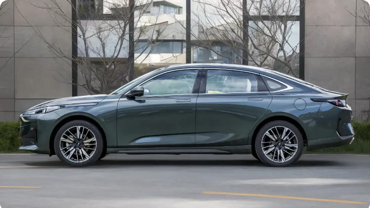 8万预算，我一定选这款车，比秦PLUSDM-i配置高，续航长