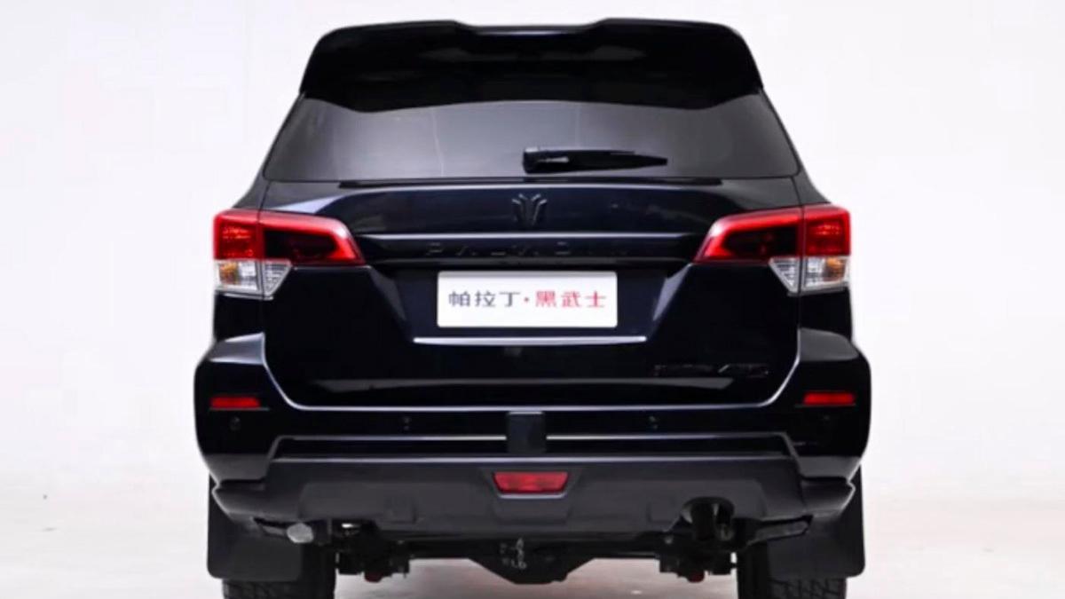 这才是真正的越野车！帕拉丁黑武士版实拍，搭2.0T动力，能火？