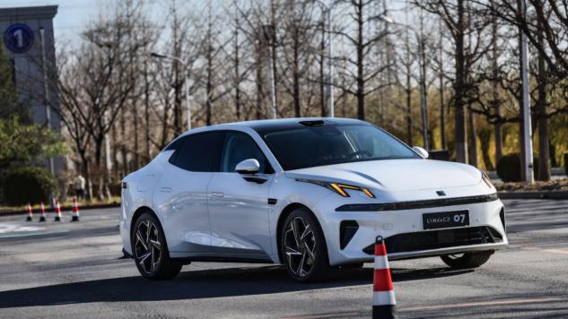 好停好用好上手！车圈媒体老司机集体安利全新领克07 EM-P