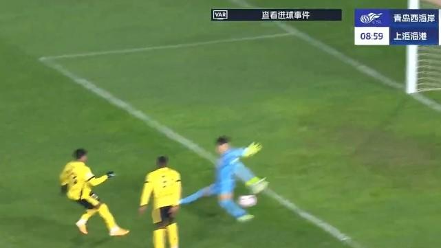 中超失误，国门颜骏凌：一次失误，万千思绪