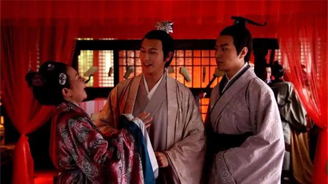 弈棋砸死堂兄、吮痈之怨、冤杀恩师，3件事表明汉景帝什么性格？