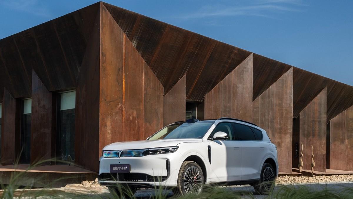 昔日豪车展厅悄然“换标”，岚图何以成为经销商新宠？