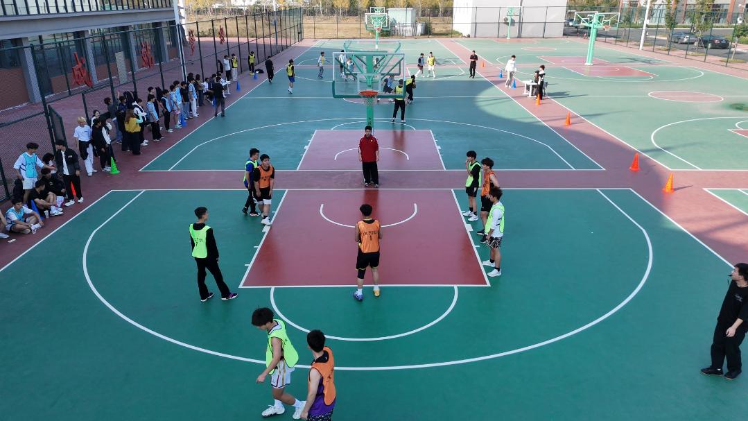 信阳科技职业学院2025年“讯飞杯”迎新生篮球赛圆满落幕