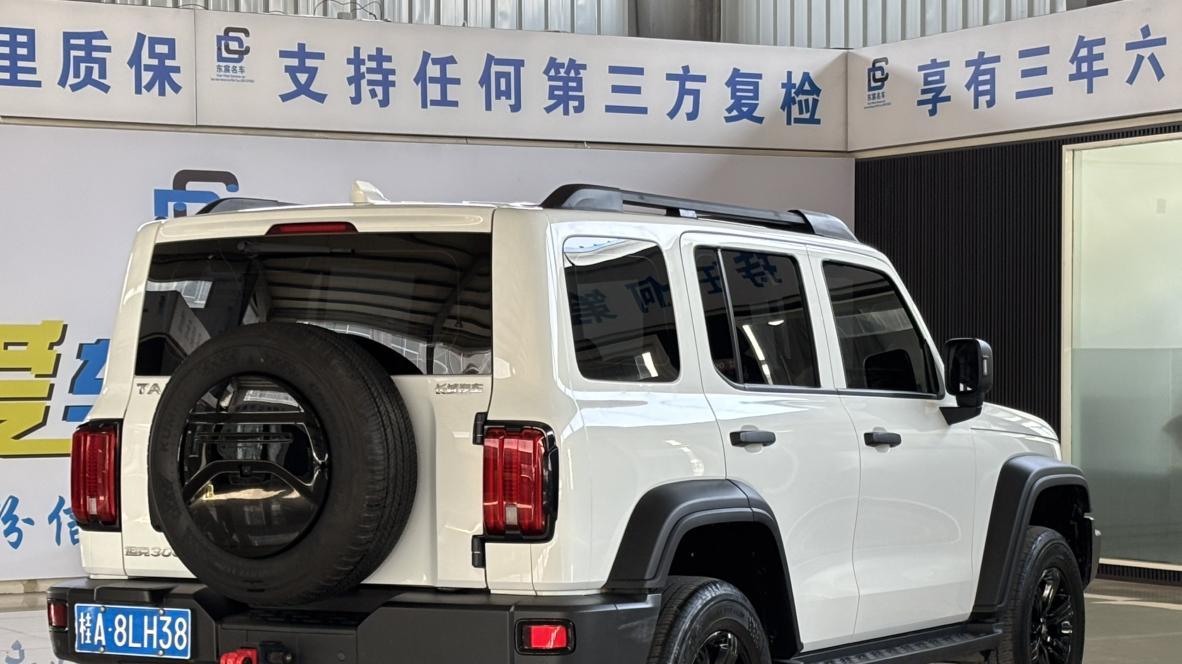 准新硬派SUV！2023款坦克300越野版，3.5万公里一手车