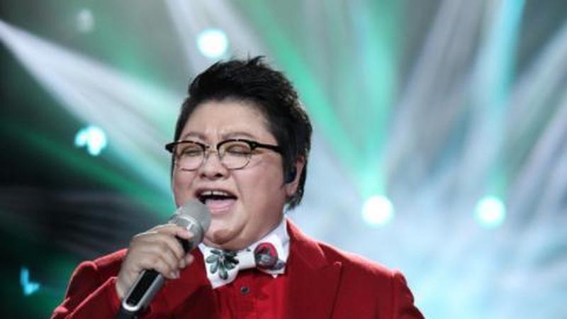 53岁韩红官宣：过两天有大事！