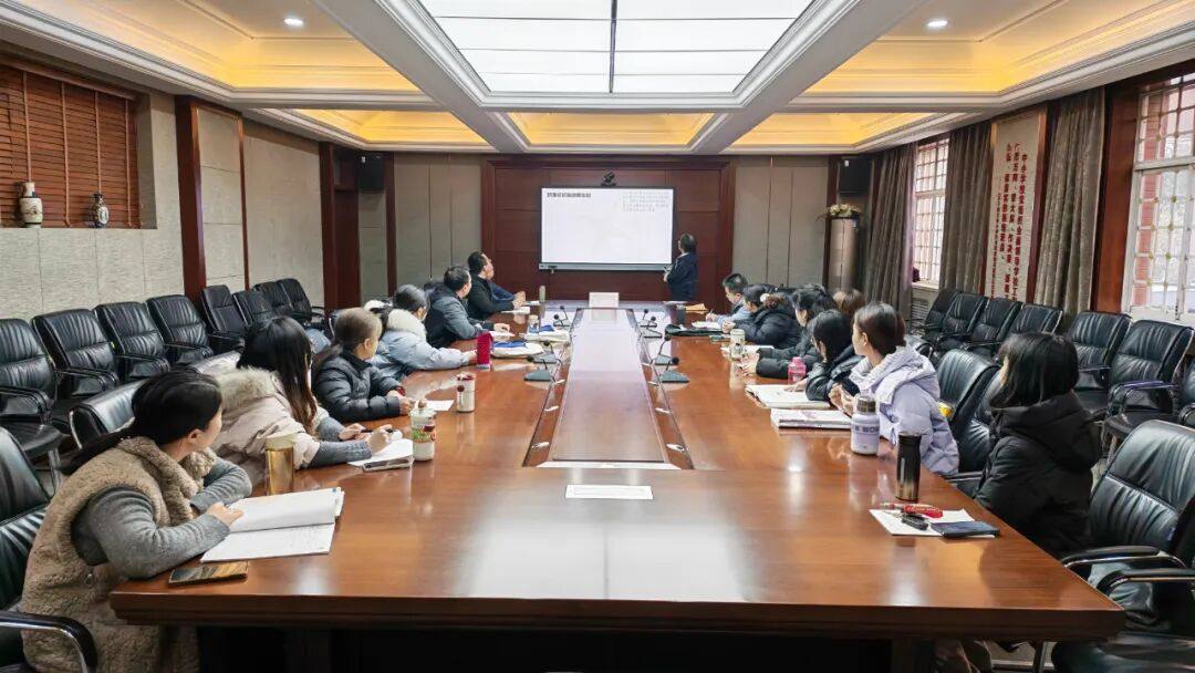 让地理课堂“活”起来——地理实验主题教研活动纪实