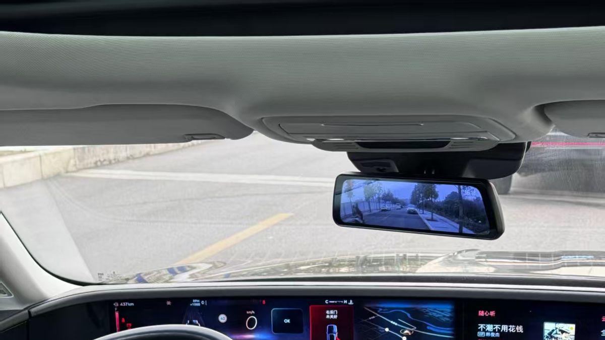 《亦舞之城》被冯睿的座驾种草