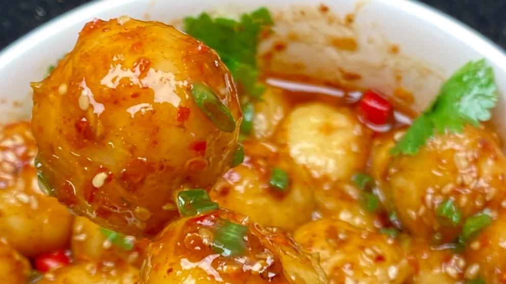 酸辣Q弹！一口沦陷的土豆丸子，香到舔盘！