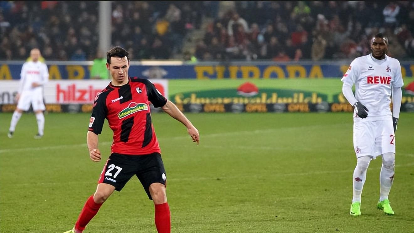 10/28周二2串1精选赛事分析：莱切近期状态不佳，那不勒斯进攻效率占优。