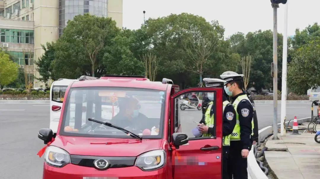 乡镇、农村大检查！三、四轮车都在内，违者扣车罚款