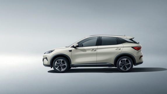 2025年紧凑级“SUV之王”，仅售10.58万，全系智驾，还有车载冰箱